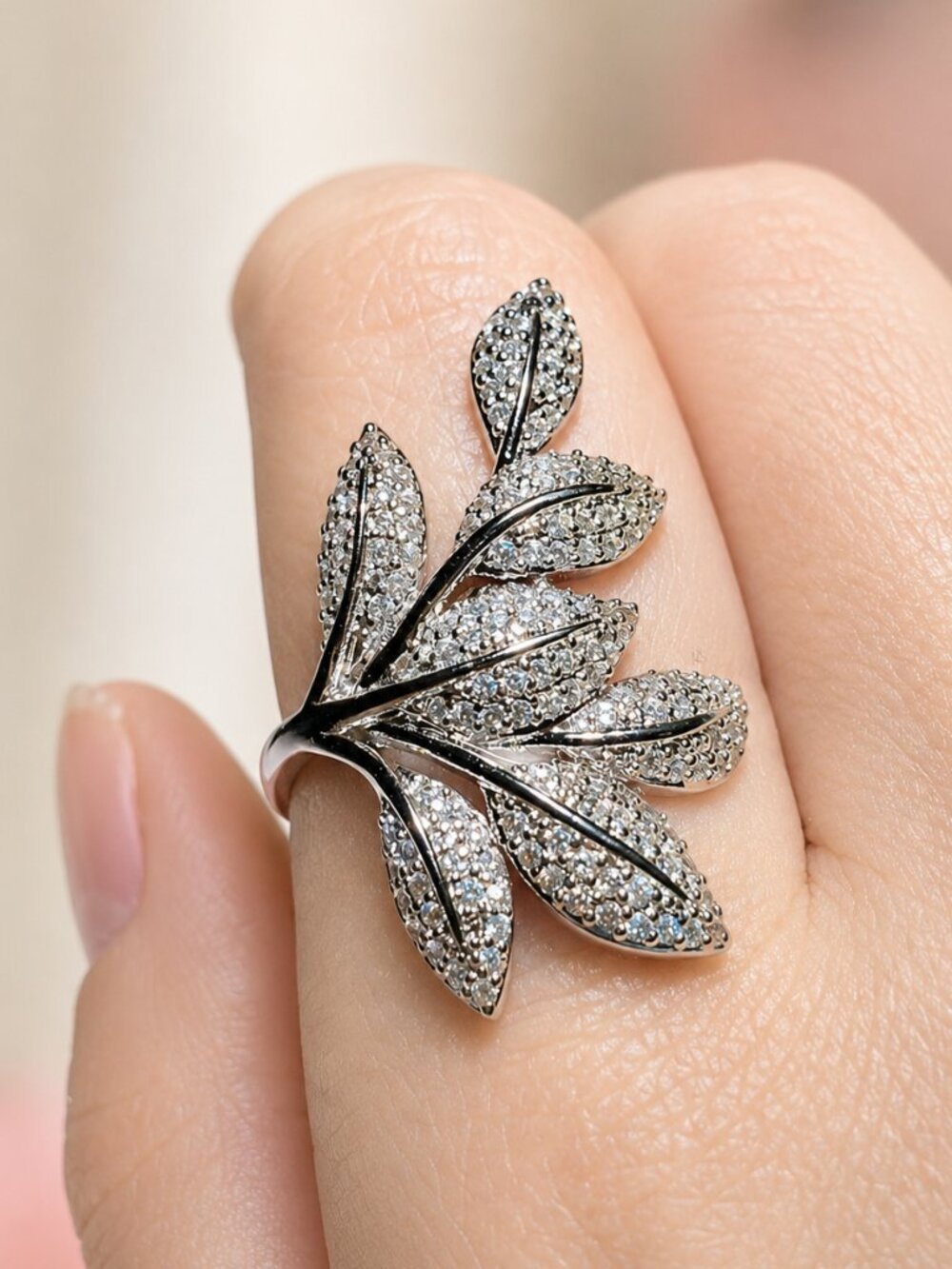 Leaves Pavé Cocktail Ring | Rhodium | Size 9